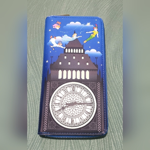 EUC Peter Pan Loungefly Backpack and Wallet - Picture 2 of 9